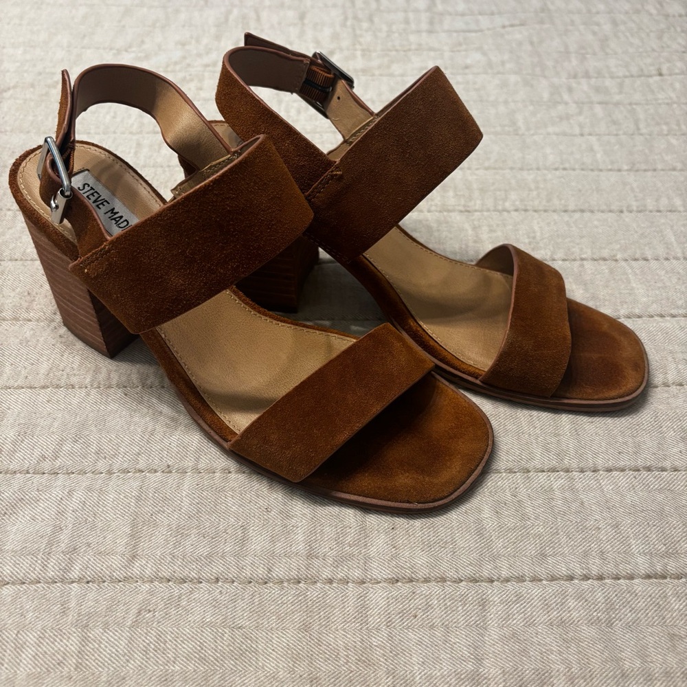 Steve Madden Tan Suede Women's Shoes. Size 8.5.